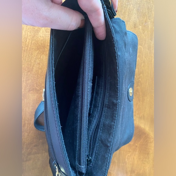 Etienne Aigner black shoulder bag - Picture 3 of 6